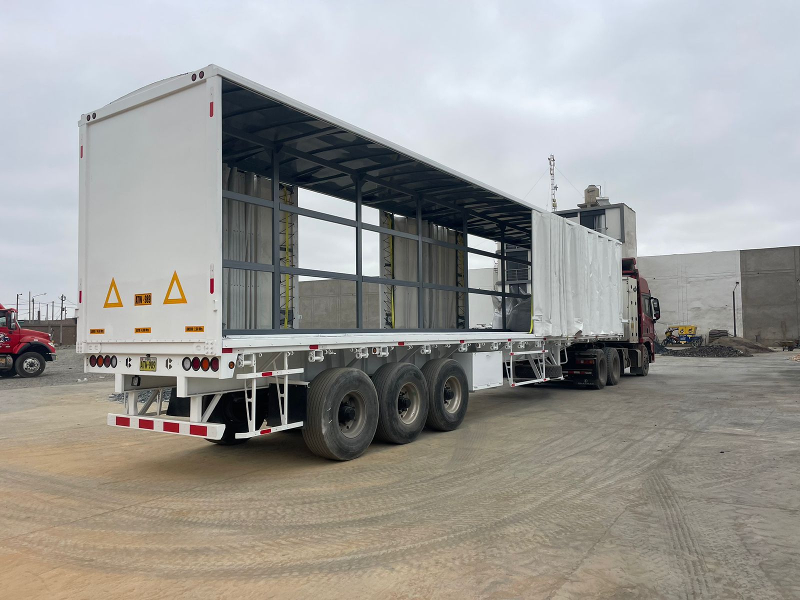 CORTINERO 24 PALLETS